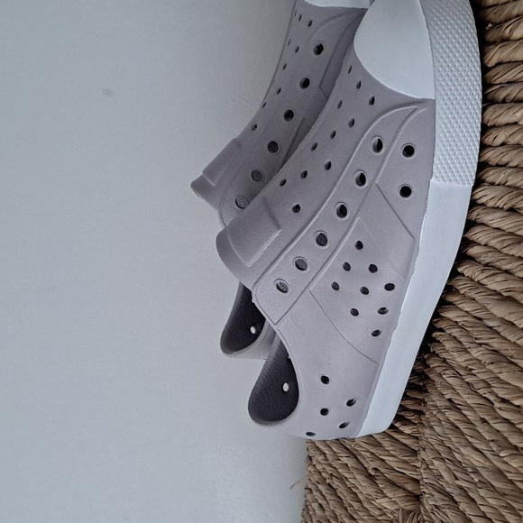 DSG shoes - Crocs repulica size 7 gray - Picture 4 of 6